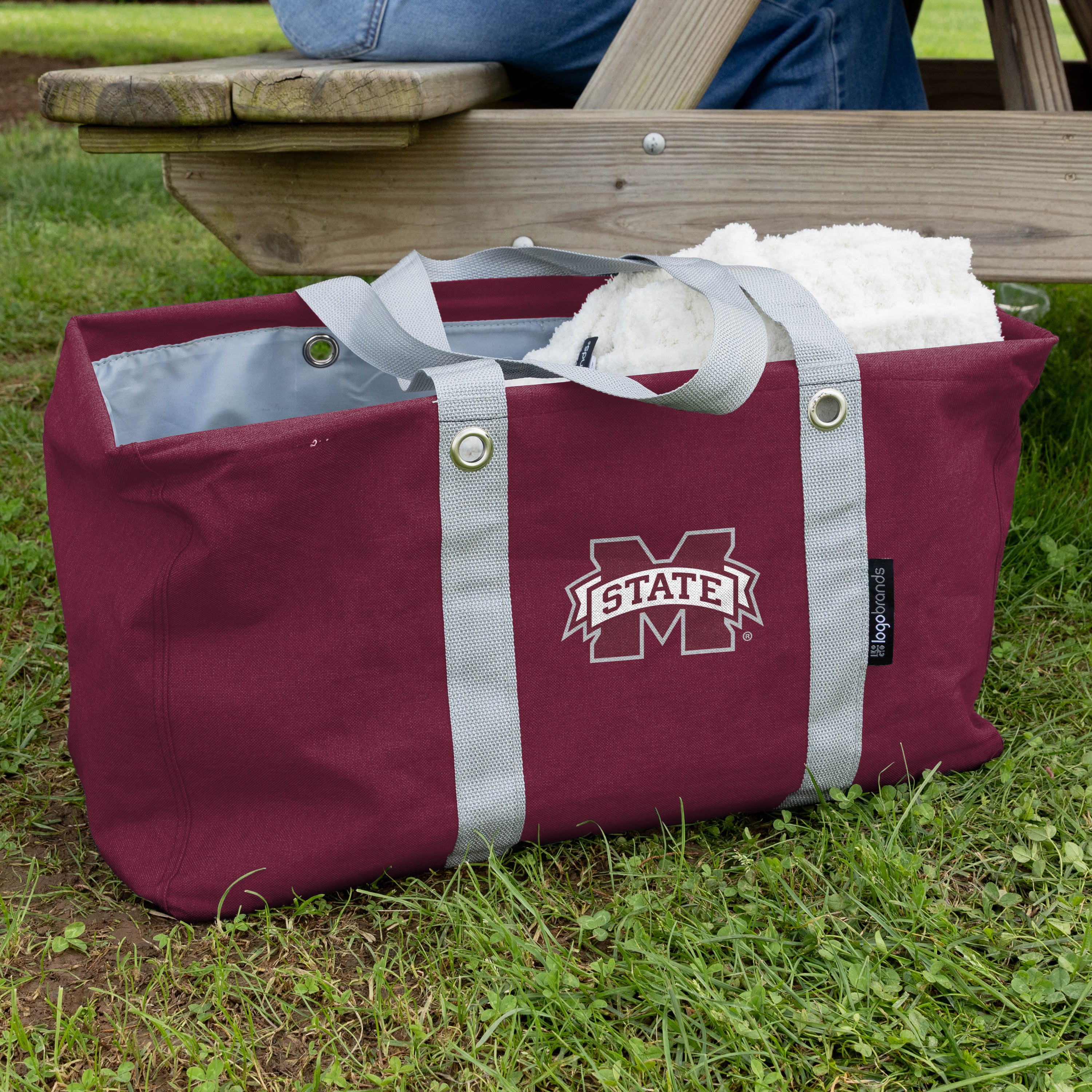 Mississippi State Crosshatch Picnic Caddy