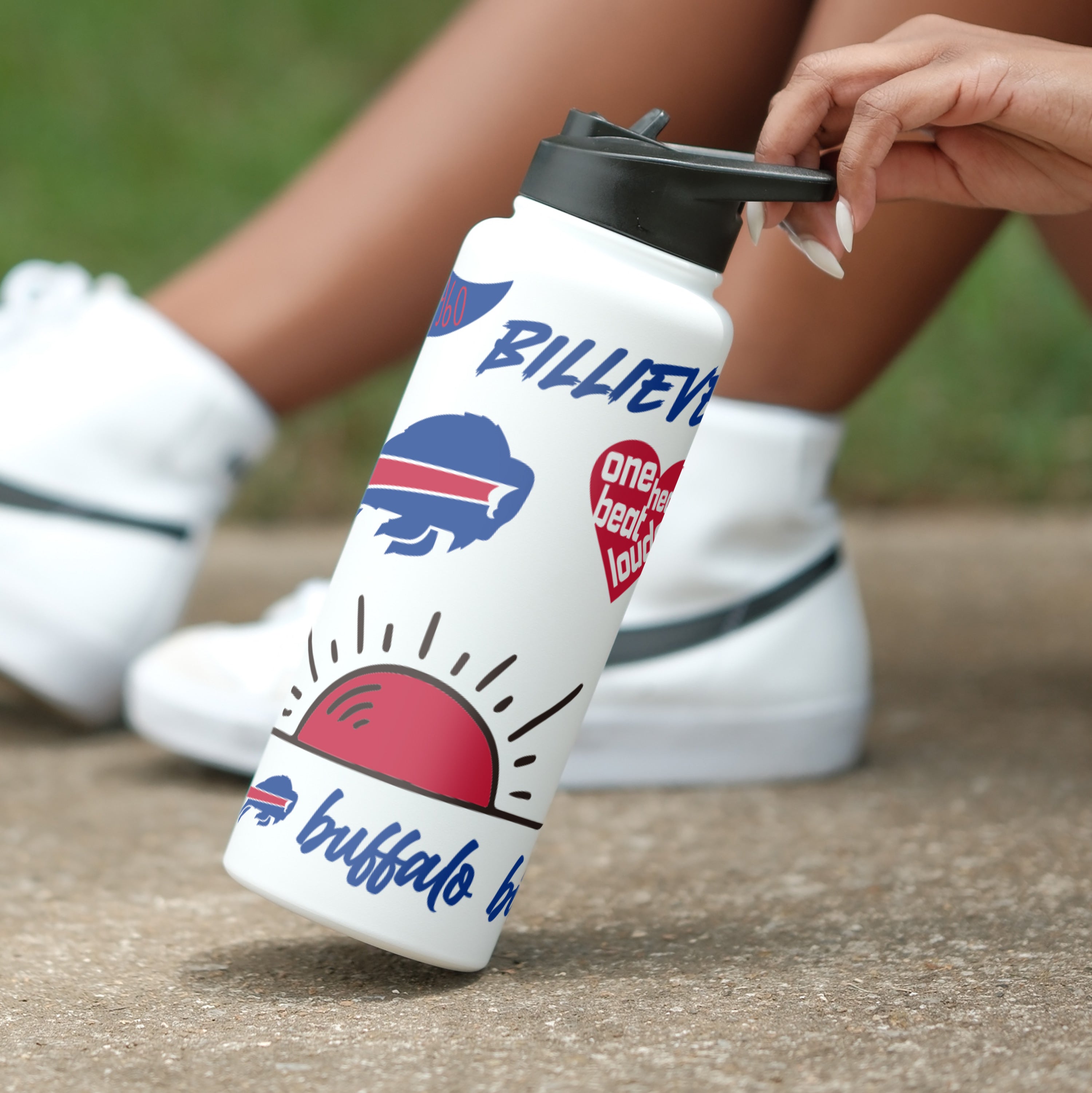 Buffalo Bills 34oz Native Quencher Bottle - Logo Brands