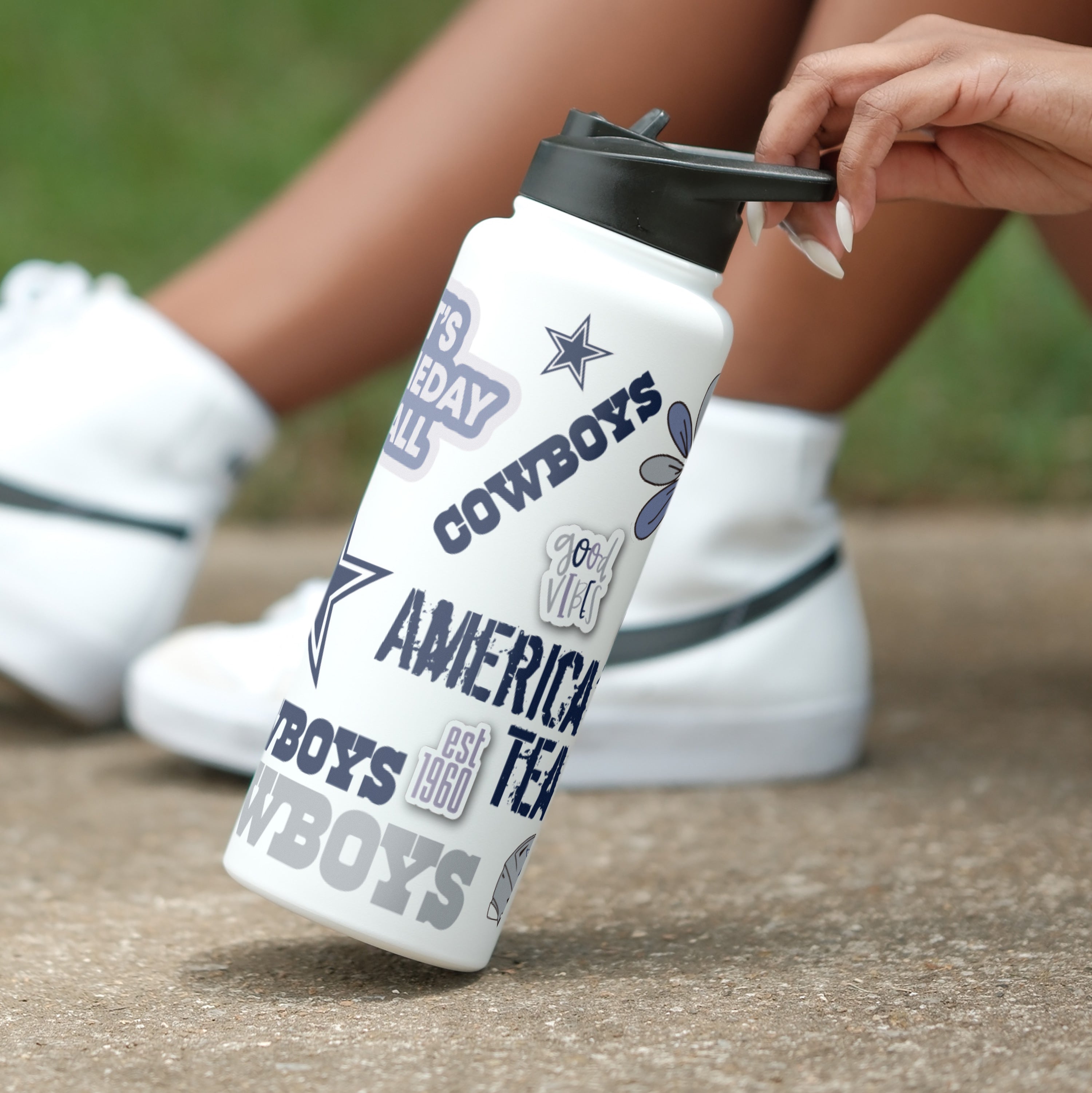 Dallas Cowboys 34oz Native Quencher Bottle - Logo Brands