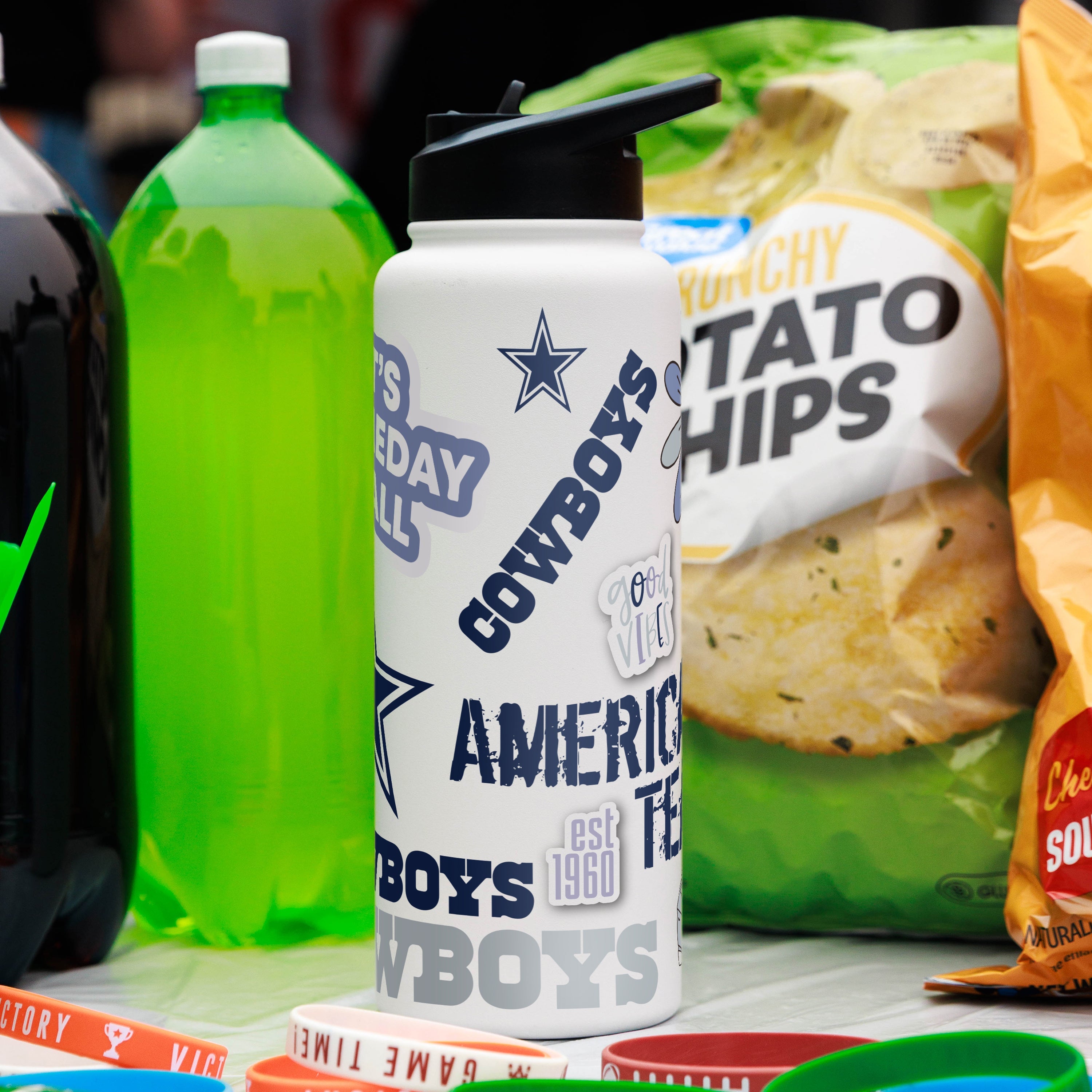 Dallas Cowboys 34oz Native Quencher Bottle - Logo Brands