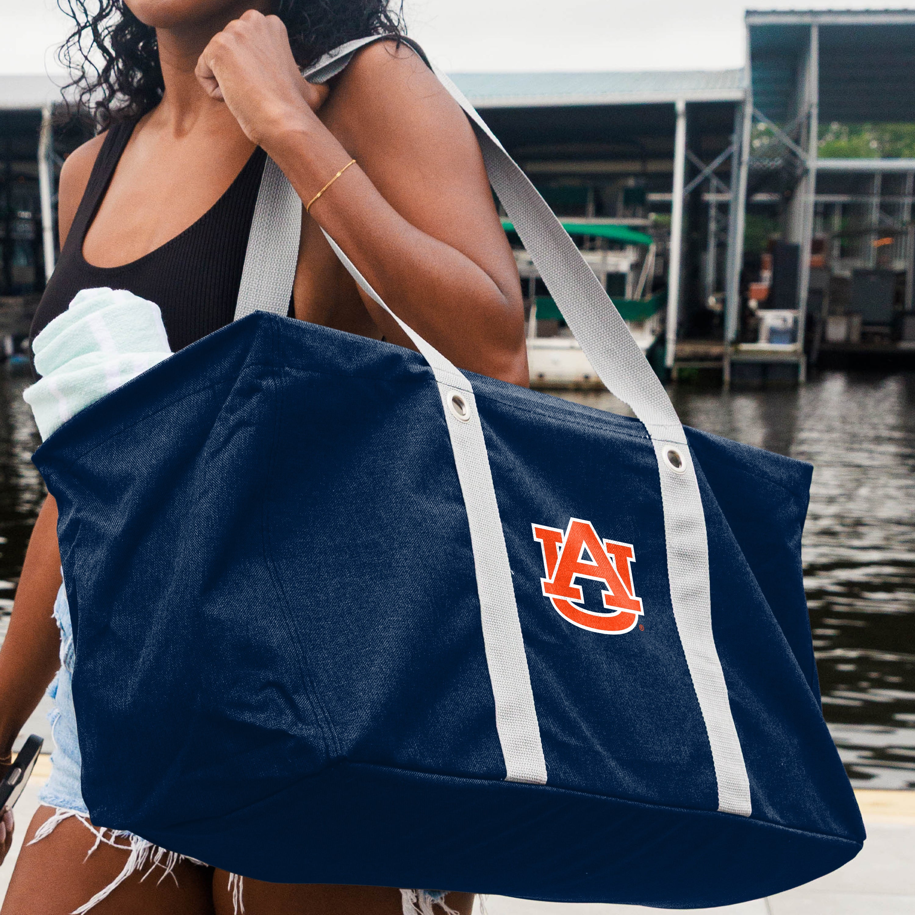 Auburn Crosshatch Picnic Caddy