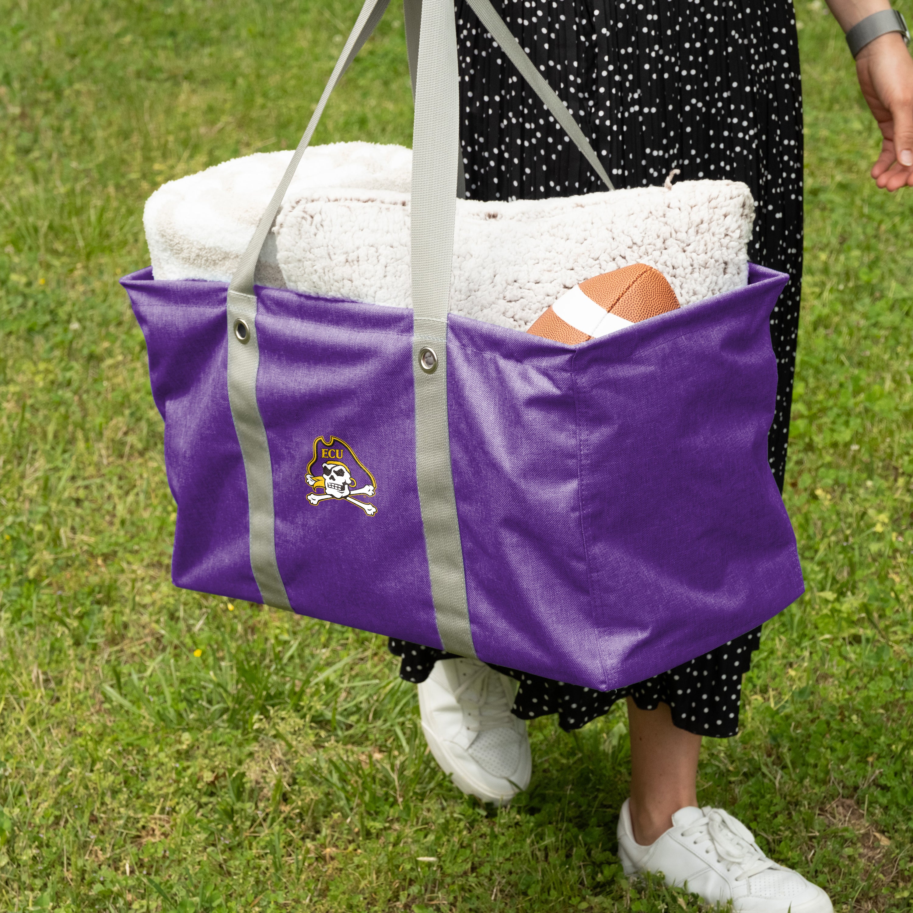 East Carolina Crosshatch Picnic Caddy