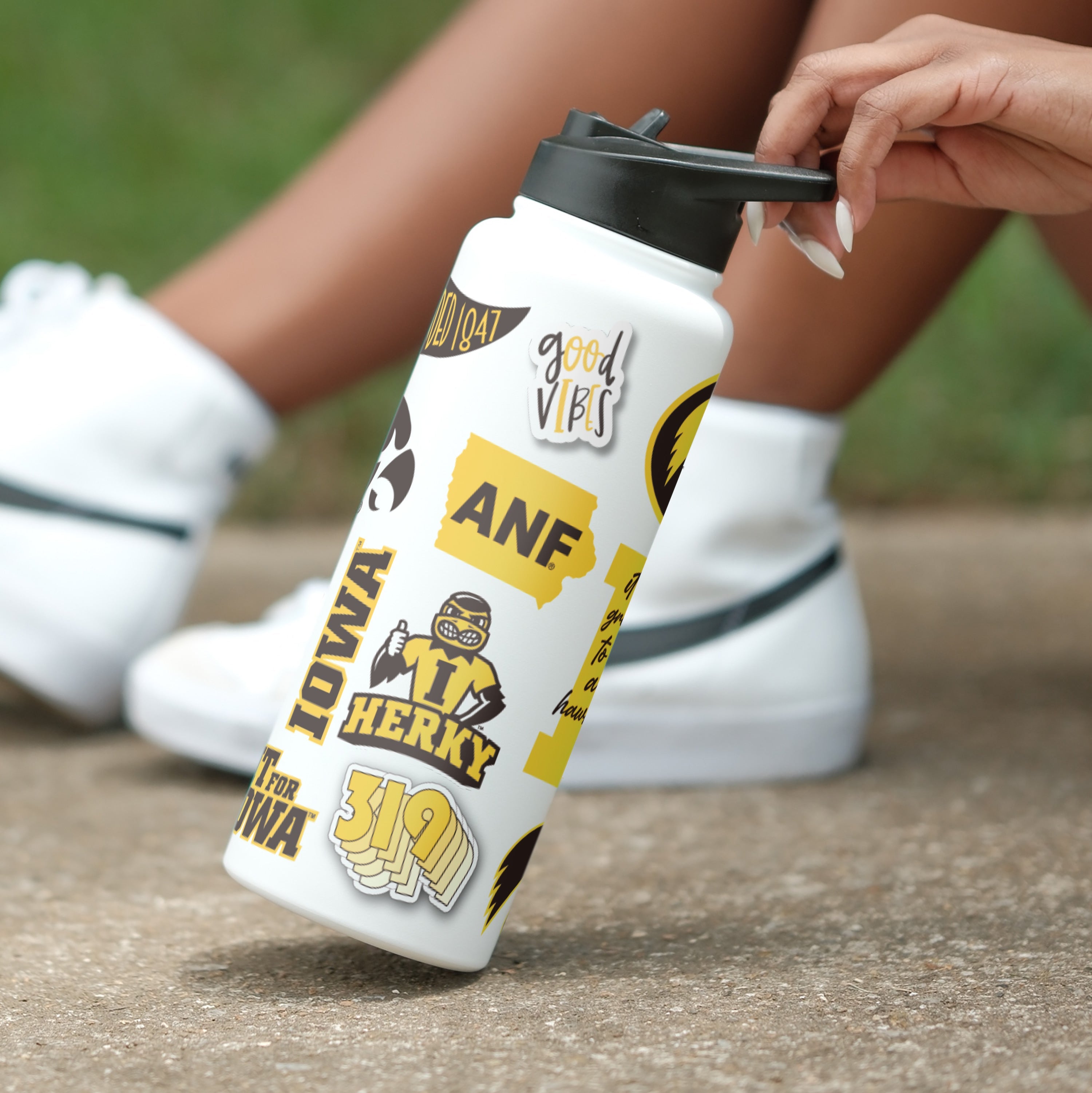 Iowa 34oz Native Quencher Bottle - Logo Brands