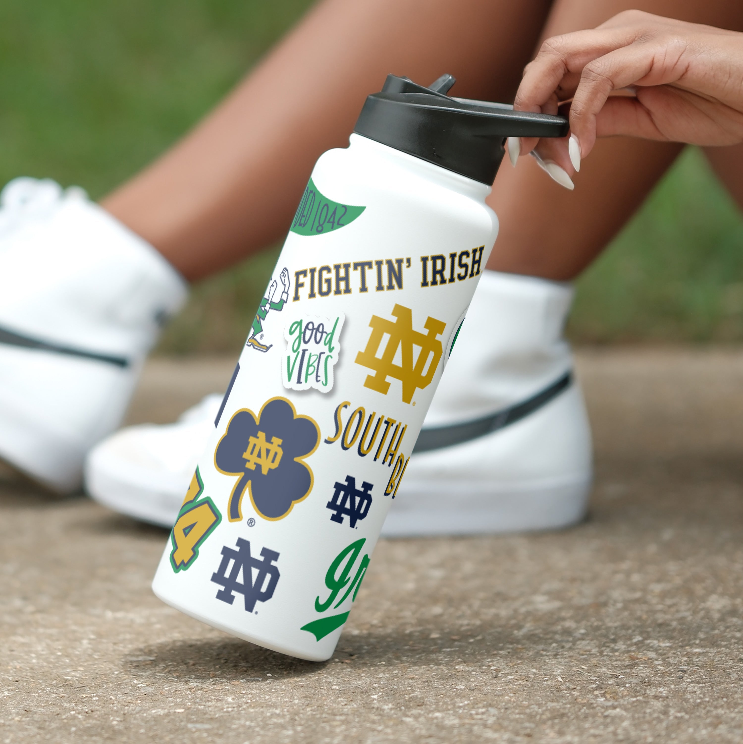 Notre Dame 34oz Native Quencher Bottle - Logo Brands
