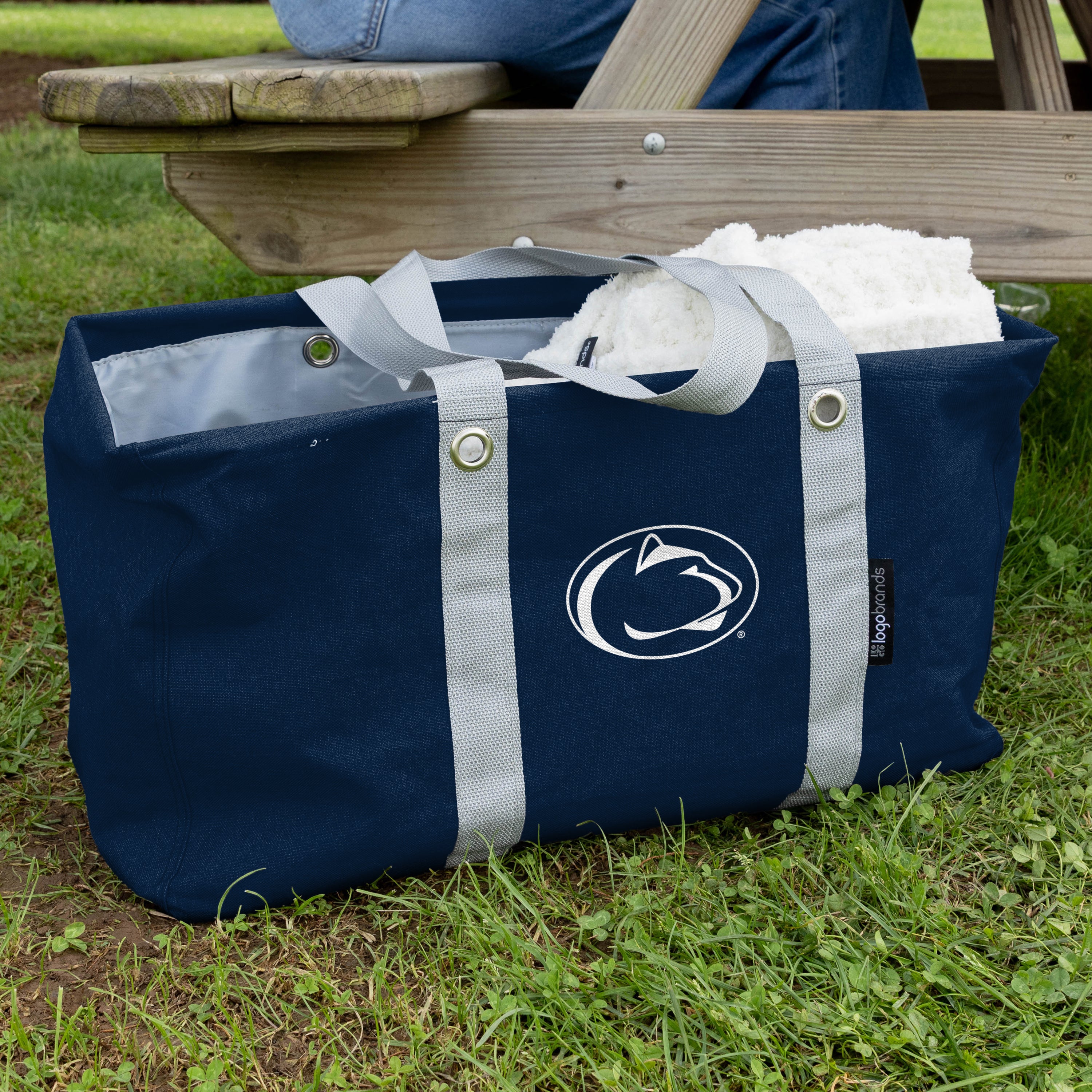 Penn State Crosshatch Picnic Caddy