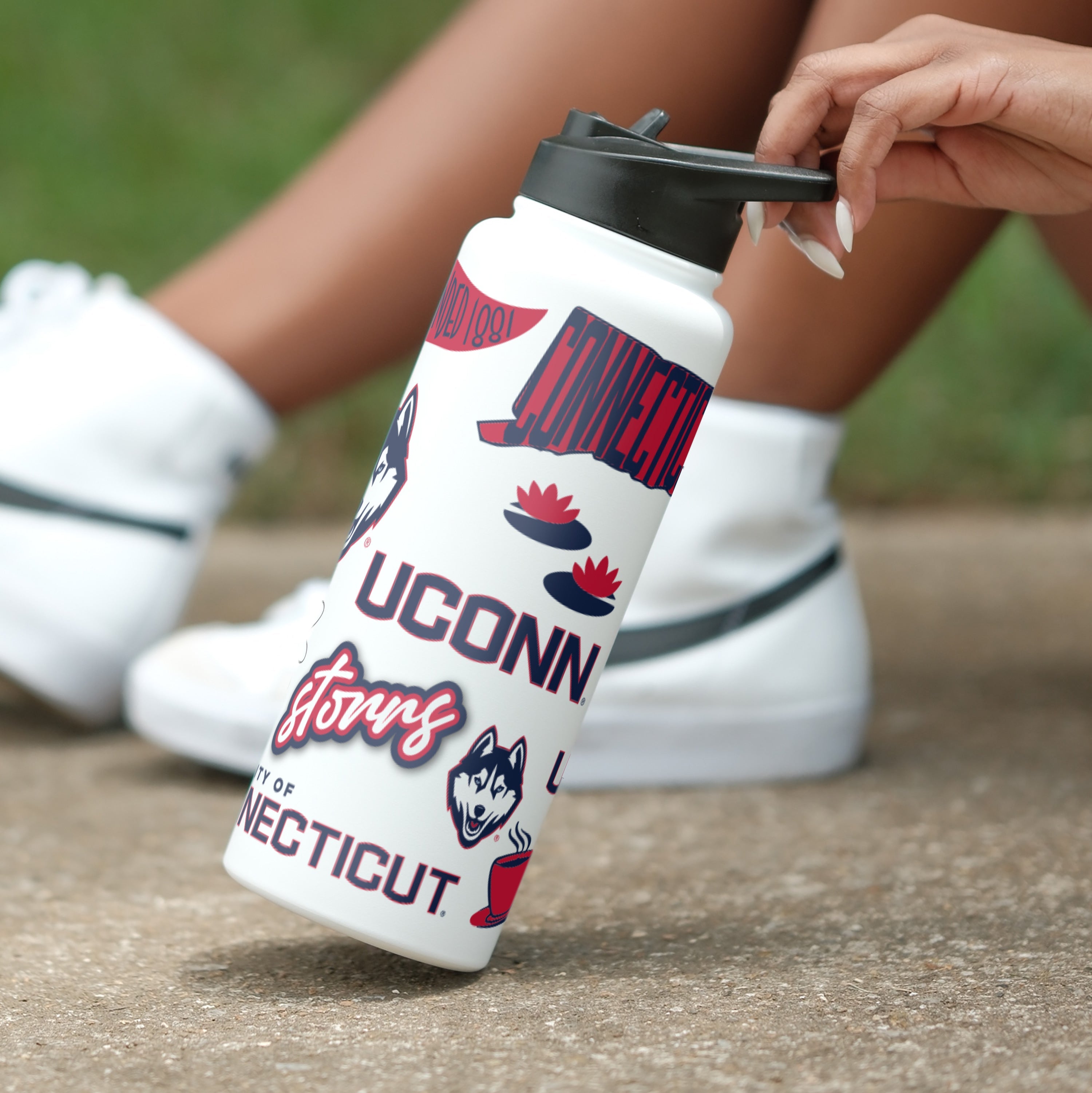 UConn 34oz Native Quencher Bottle - Logo Brands